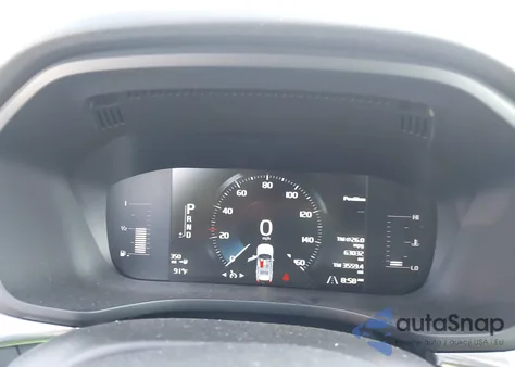 2019 Volvo Xc60 T5 Momentum z USA, uszkodzony, nr VIN LYV102DK5KB307715